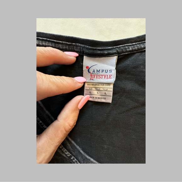 Campus Lifestyle Oregon Ducks Tshirt Size large black distressed look material - Picture 4 of 7